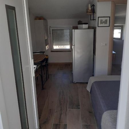 Pavel, Studio Apartman Привлака Экстерьер фото