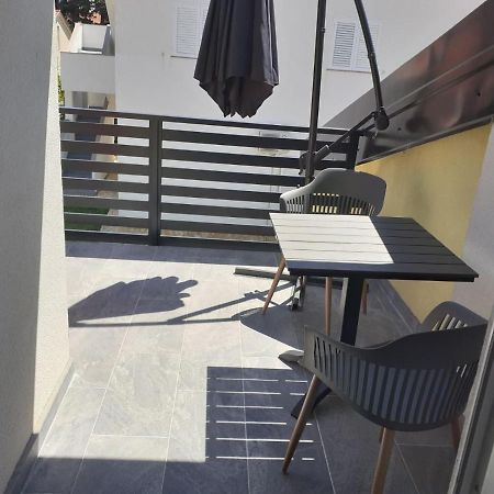 Pavel, Studio Apartman Привлака Экстерьер фото