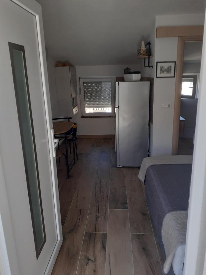 Pavel, Studio Apartman Привлака Экстерьер фото